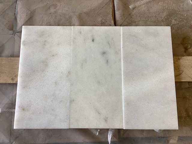 Natuursteen marmer wit gepolijst 15,2x30 cm tegel 33 m² - afbeelding 16 van  16