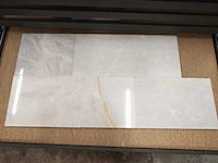 Natuursteen marmer wit gepolijst 30xflx2 cm tegels 324 m²