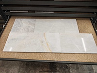 Natuursteen marmer wit gepolijst 30xflx2 cm tegels 648 m² - afbeelding 2 van  6