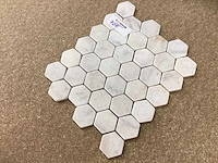Natuursteen marmer wit hexagon 28x33,5 cm mozaïektegel 45 stuks - afbeelding 3 van  6