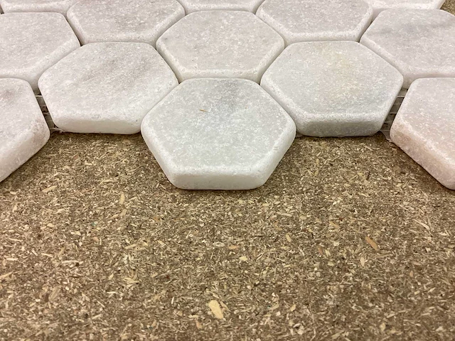Natuursteen marmer wit hexagon 28x33,5 cm mozaïektegel 45 stuks - afbeelding 6 van  6