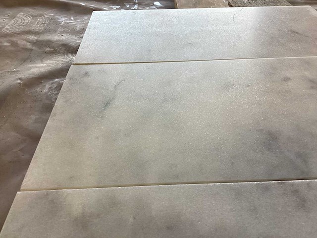 Natuursteen marmer wit honed 15,2x30,5 cm tegel 33,38 m² - afbeelding 5 van  17