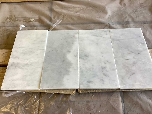 Natuursteen marmer wit honed 15,2x30,5 cm tegel 33,38 m² - afbeelding 2 van  9