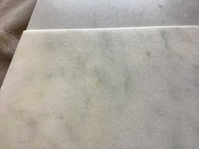 Natuursteen marmer wit honed 15,2x30,5 cm tegel 33,38 m² - afbeelding 1 van  8