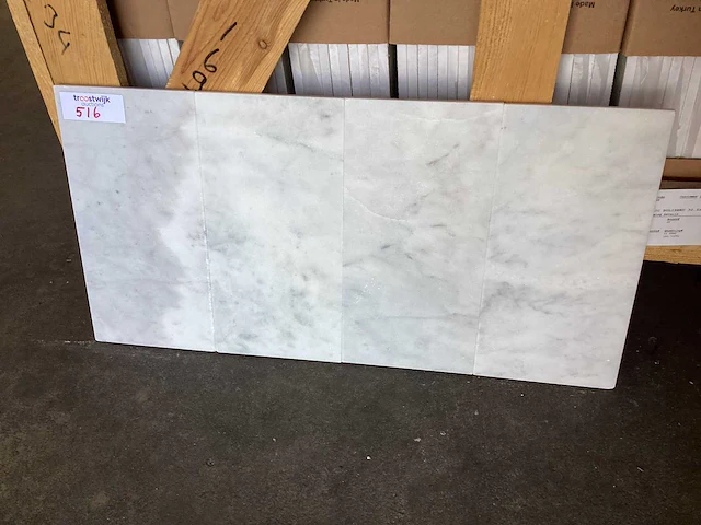 Natuursteen marmer wit honed 15,2x30,5 cm tegel 33,38 m² - afbeelding 1 van  17