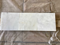 Natuursteen marmer wit honed 20x20x1,2 cm tegel 25 m² - afbeelding 1 van  13