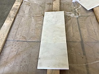 Natuursteen marmer wit honed 20x20x1,2 cm tegel 25 m² - afbeelding 13 van  13