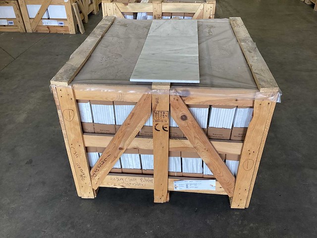 Natuursteen marmer wit honed 30,5x30,5 cm tegel 44 m² - afbeelding 2 van  11