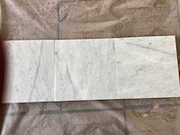 Natuursteen marmer wit honed 30,5x30,5 cm tegel 44 m² - afbeelding 1 van  4