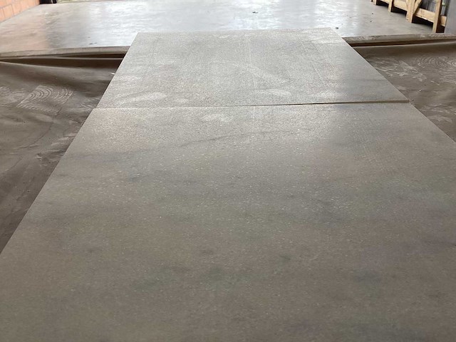 Natuursteen marmer wit honed 30,5x30,5 cm tegel 44 m² - afbeelding 3 van  4