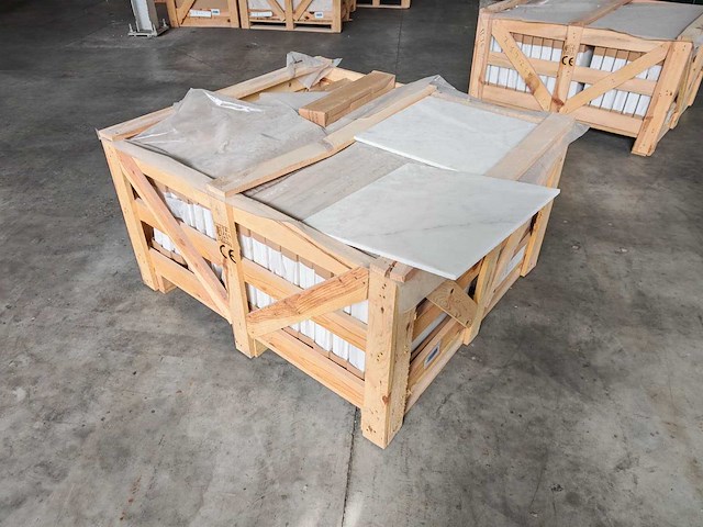 Natuursteen marmer wit honed 45,7x45,7 cm tegel 106,5 m² - afbeelding 8 van  8