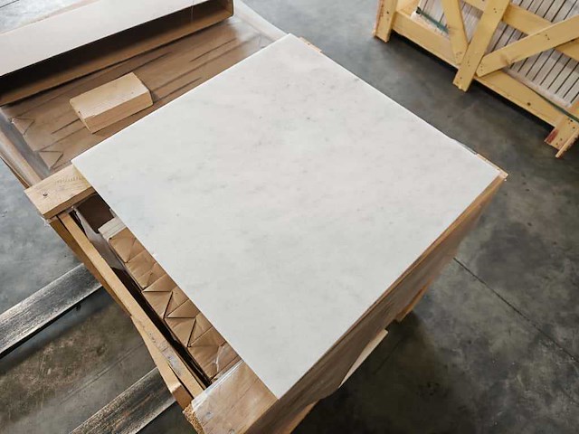 Natuursteen marmer wit honed 61x61x1 cm tegels 27,91 m² - afbeelding 4 van  6