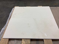 Natuursteen marmer wit honed vloertegel 30,5x61 cm 66 m² - afbeelding 5 van  16