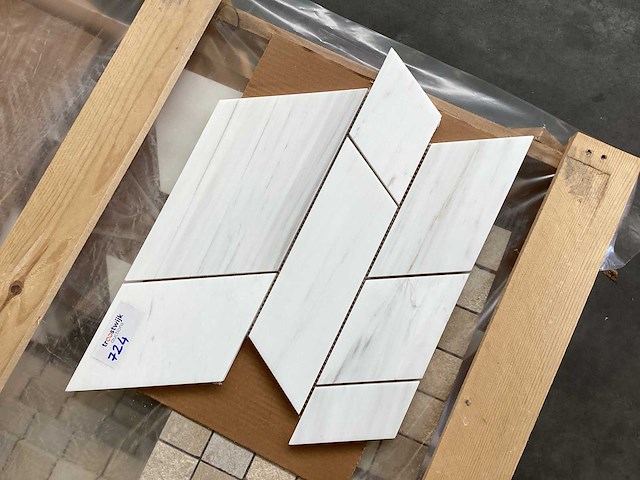Natuursteen marmer wit mozaïektegel 52x35 cm 135 stuks - afbeelding 2 van  7