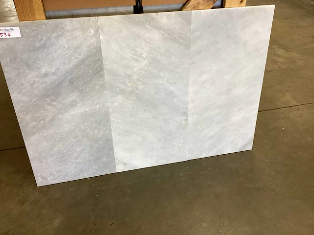 Natuursteen marmer wit/blauw gezoet 30,5x61 cm tegel 62 m² - afbeelding 1 van  13