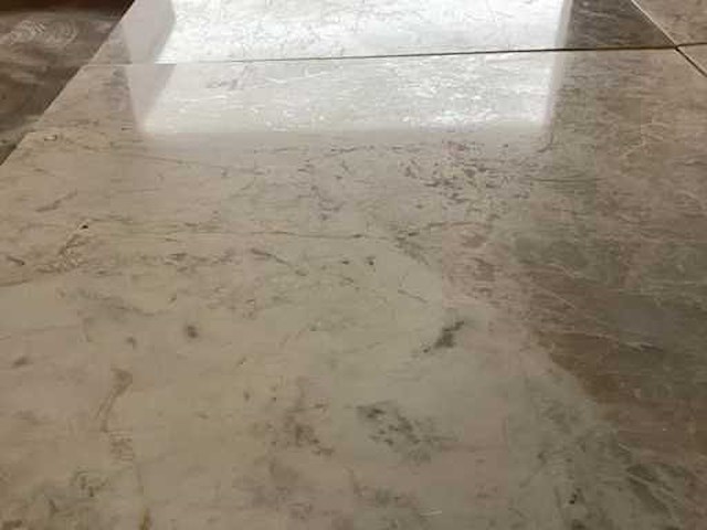 Natuursteen marmer wit/grijs gepolijst 30,5x30,5 cm tegel 44 m² - afbeelding 3 van  3