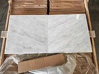 Natuursteen marmer wit/grijs gepolijst 45,7x45,7 cm tegel 106,5 m² - afbeelding 2 van  8
