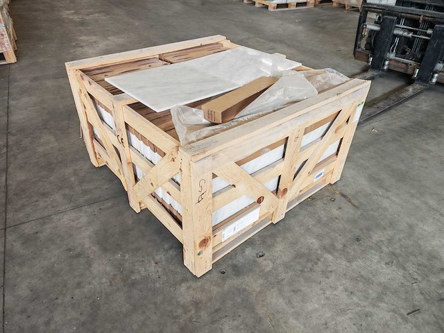 Natuursteen marmer wit/grijs gepolijst 45,7x45,7 cm tegel 71 m² - afbeelding 4 van  4