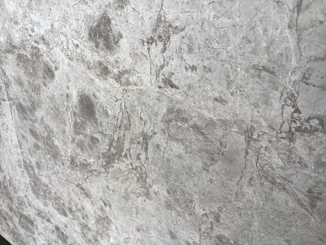 Natuursteen marmer zilver getrommeld 40,6x40,6 cm tegel 27,7 m² - afbeelding 10 van  15