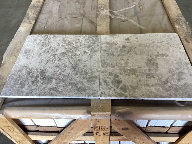 Natuursteen marmer zilver getrommeld 40,6x40,6 cm tegel 27,7 m² - afbeelding 10 van  15