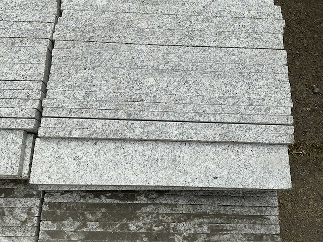 Natuursteen plinten 72 lm - afbeelding 3 van  3