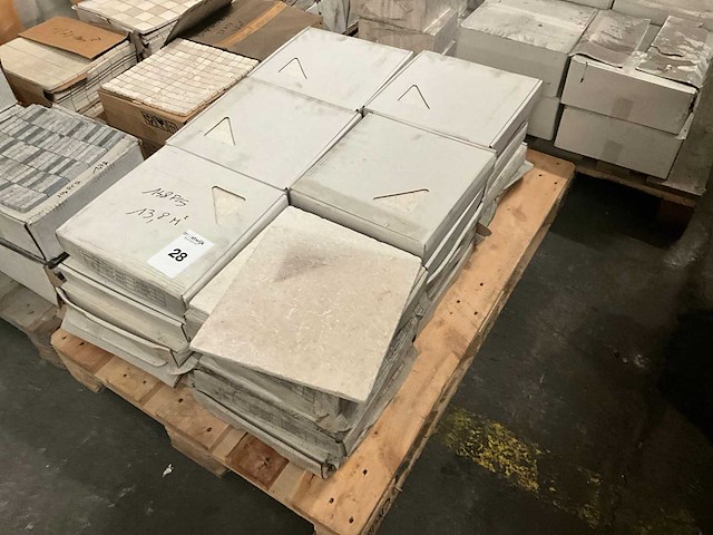 Natuursteen tegel - afbeelding 2 van  4