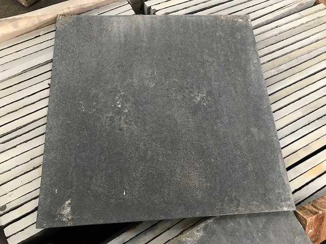 Natuursteen tegels 16,6 m2 - afbeelding 1 van  4