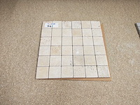 Natuursteen travertin beige 5x5 cm mozaïektegel 30x30 cm 41 stuks - afbeelding 2 van  6