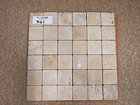 Natuursteen travertin beige 5x5 cm mozaïektegel 30x30 cm 41 stuks - afbeelding 1 van  6