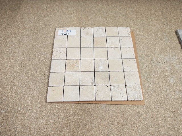 Natuursteen travertin beige 5x5 cm mozaïektegel 30x30 cm 41 stuks - afbeelding 2 van  6