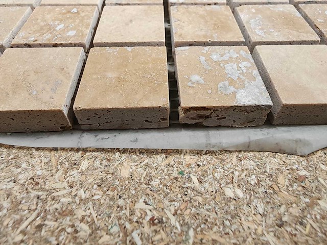 Natuursteen travertin dark noce mozaïektegel 30,5x30,5 cm 5,49 m² - afbeelding 3 van  5