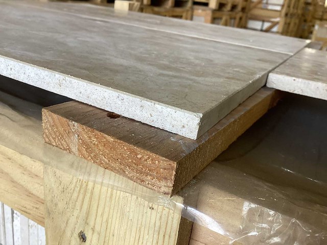Natuursteen travertin ivory vloertegel 30,5x61 cm 18,98 m² - afbeelding 3 van  13