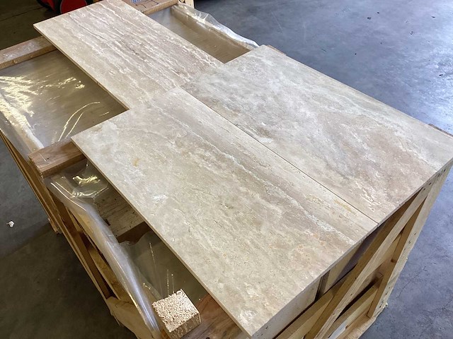 Natuursteen travertin ivory vloertegel 30,5x61 cm 60,28 m² - afbeelding 10 van  11