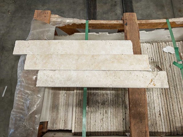Natuursteen travertin white wandtegel 8x60 cm 14,4 m² - afbeelding 2 van  6