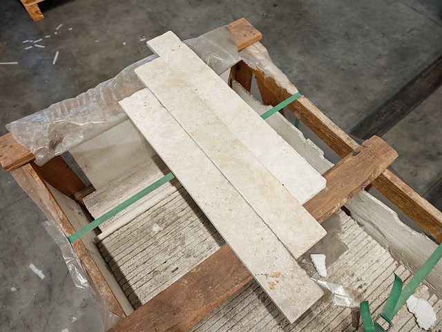 Natuursteen travertin white wandtegel 8x60 cm 14,4 m² - afbeelding 3 van  6