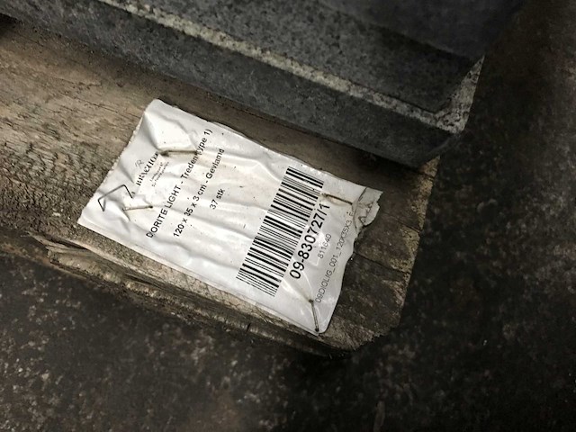 Natuursteen treden ca. 35 stuks 42 lm - afbeelding 2 van  2