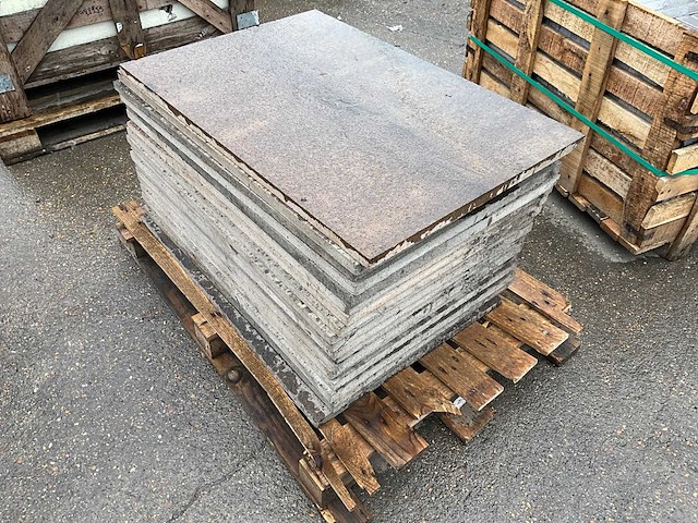 Natuursteen tuintegel 10,26m2 - afbeelding 2 van  2