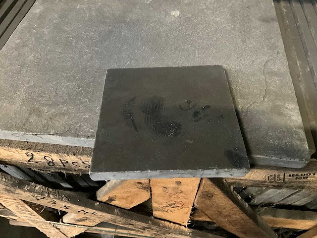 Natuursteen tuintegel - afbeelding 1 van  3