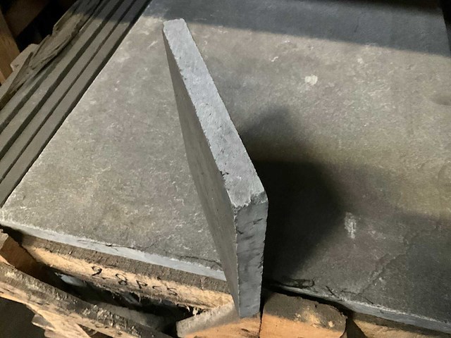 Natuursteen tuintegel - afbeelding 2 van  3