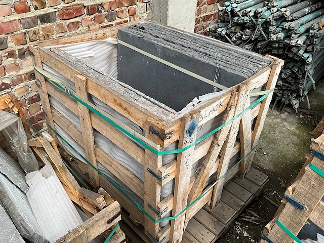 Natuursteen tuintegels ca. 100m2 - afbeelding 3 van  18