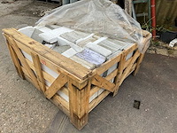 Natuursteen tuintegels ca. 11m2 - afbeelding 3 van  4