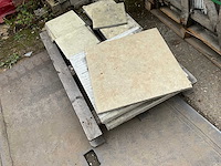 Natuursteen tuintegels ca. 44m2 - afbeelding 2 van  8