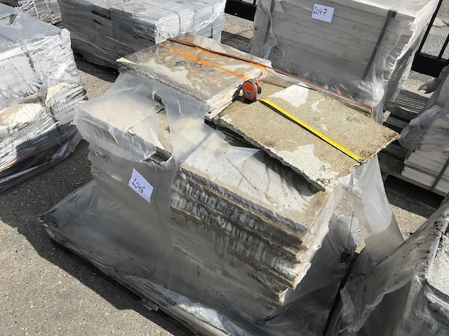 Natuurstenen tegels 1 pallet - afbeelding 1 van  3