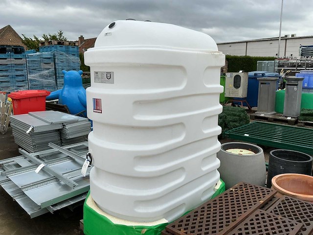 Nau 1001 pvc opslagtank voor diesel 750 liter - afbeelding 1 van  2