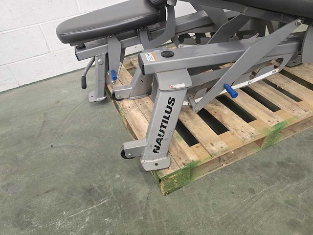 Nautilus adjustable bench trainingsbank - afbeelding 4 van  6
