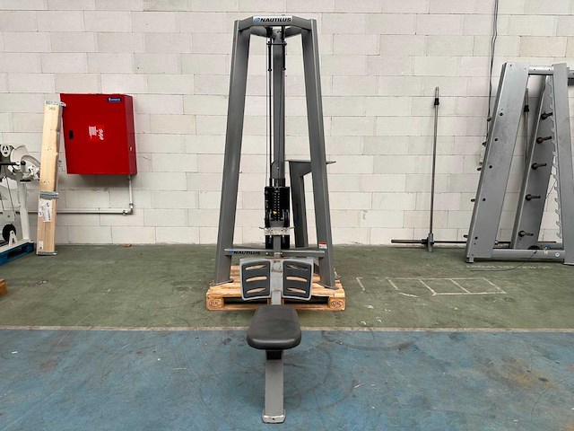 Nautilus cable row - afbeelding 1 van  4