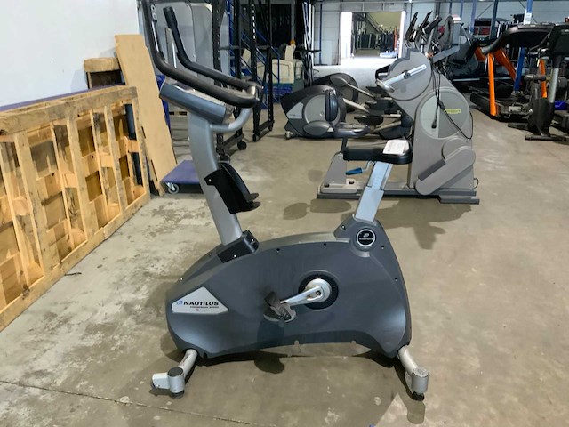 Nautilus commercial uprightbike home trainer - afbeelding 1 van  1