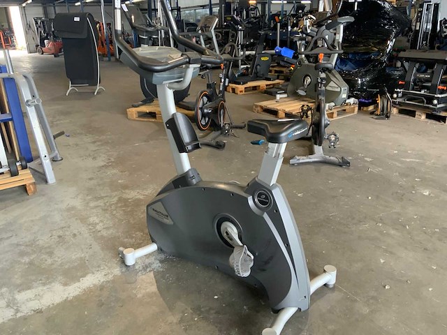 Nautilus commercial uprightbike home trainer - afbeelding 2 van  5