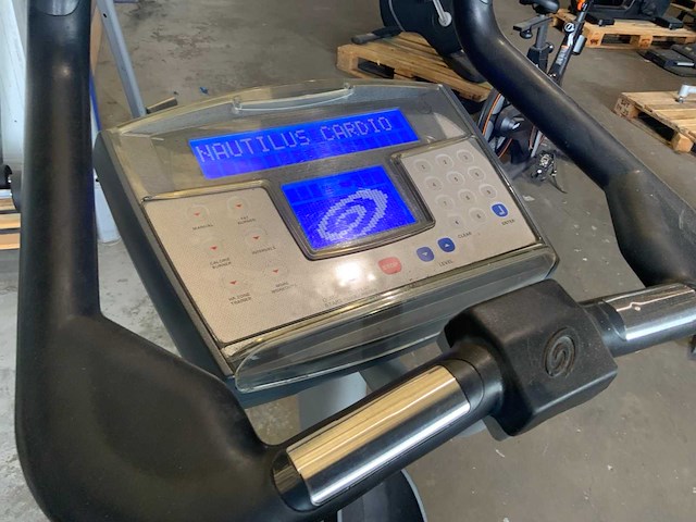 Nautilus commercial uprightbike home trainer - afbeelding 4 van  5