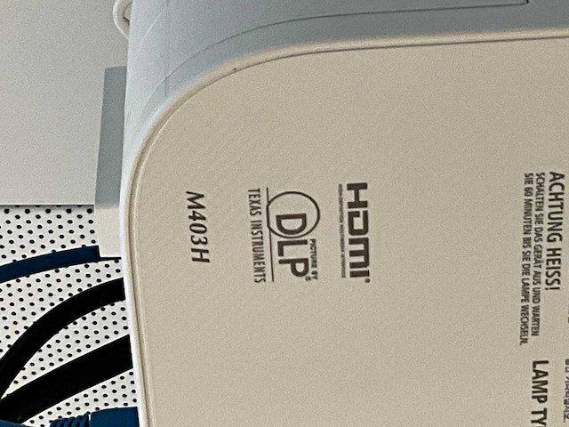Nec m403h beamer + optoma scherm - afbeelding 4 van  7